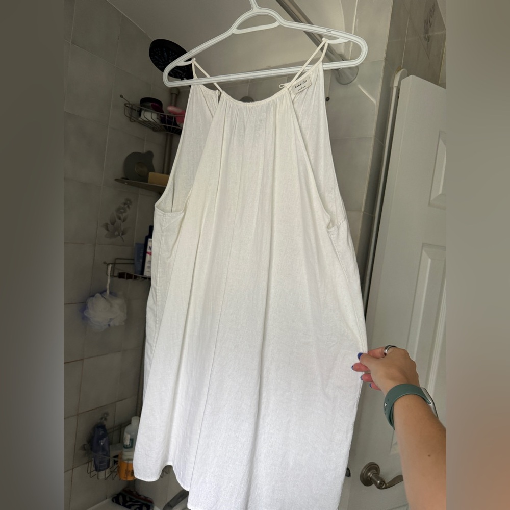 ARITZIA HIGH NECK LINEN DRESS WHITE KEYHOLE BACK